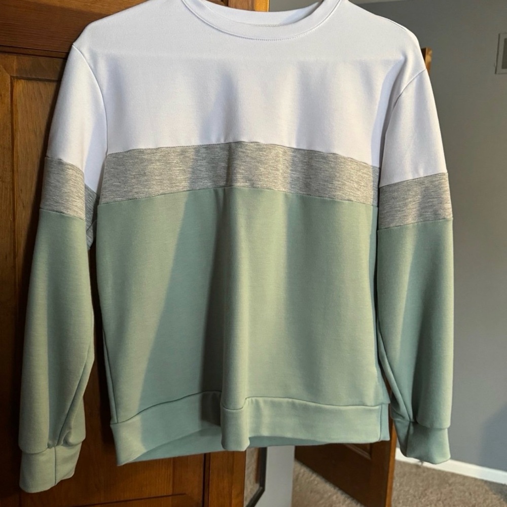 Colorblock Pullover Sweater - Sage/White